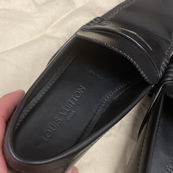 Black Louis Vuitton penny loafers size 7 1/2. Lightly worn, preteen condition. - Picture 7 of 8